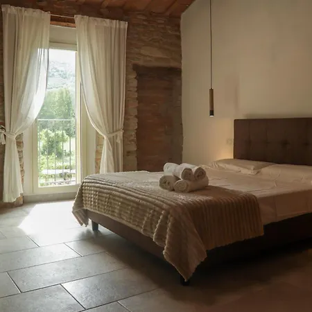 アパート Riva Quartarola *