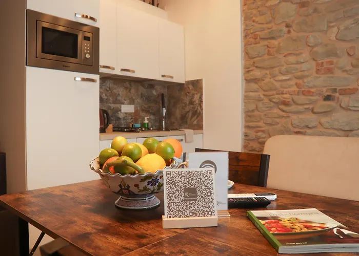 Riva Quartarola Apartman *