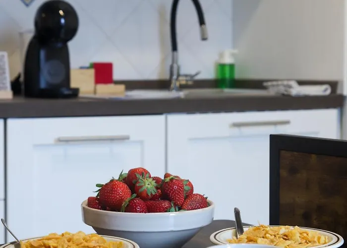 Riva Quartarola 아파트 모디글리아나